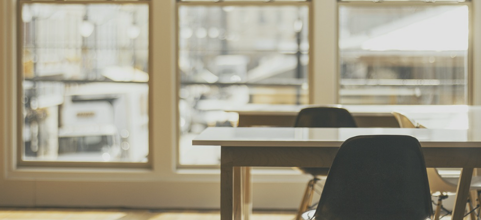 Quelle couleur pour un bureau : trouvez la teinte parfaite