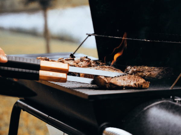 Barbecue : gaz ou charbon ?